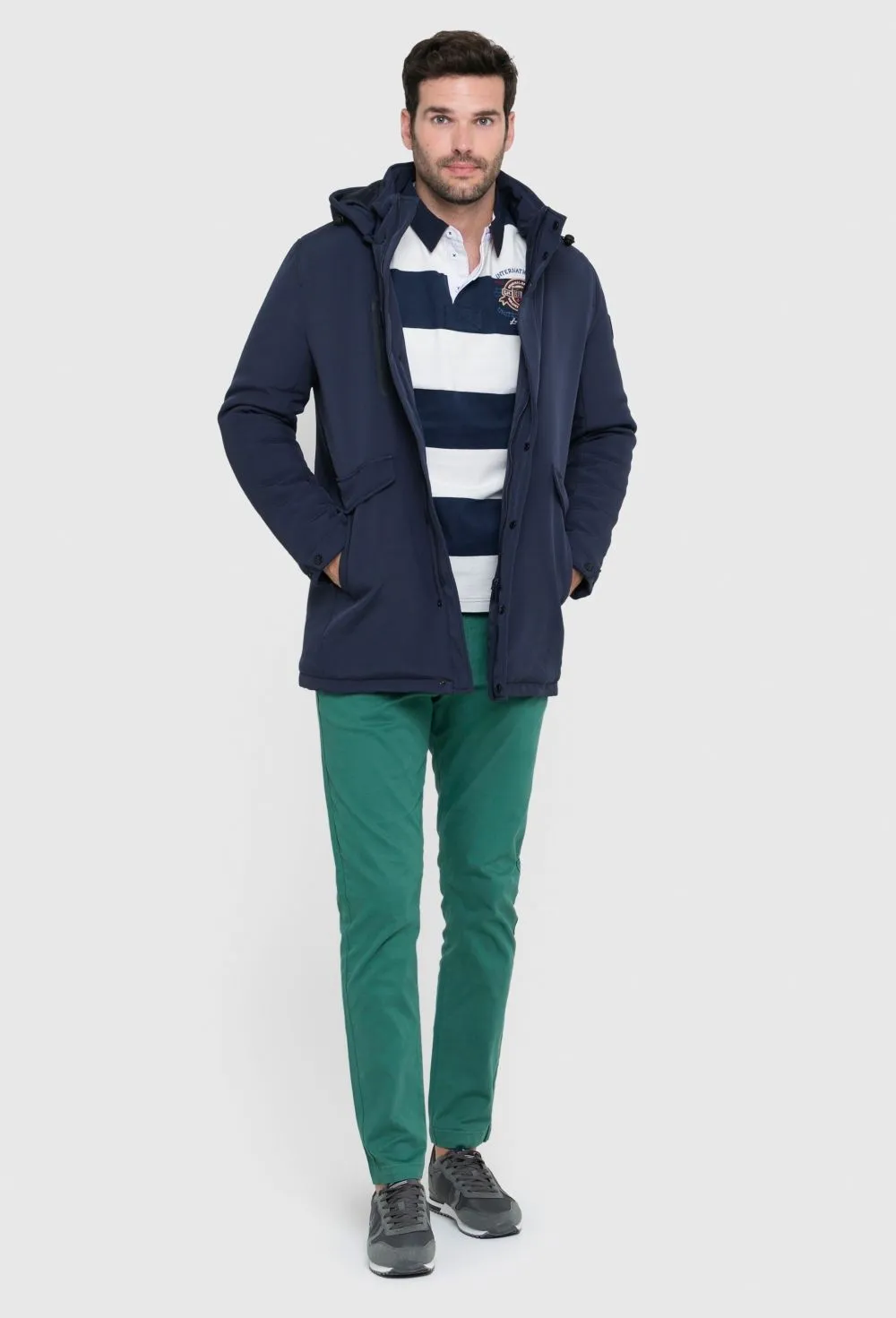 Abrigo azul marino modelo Berlín