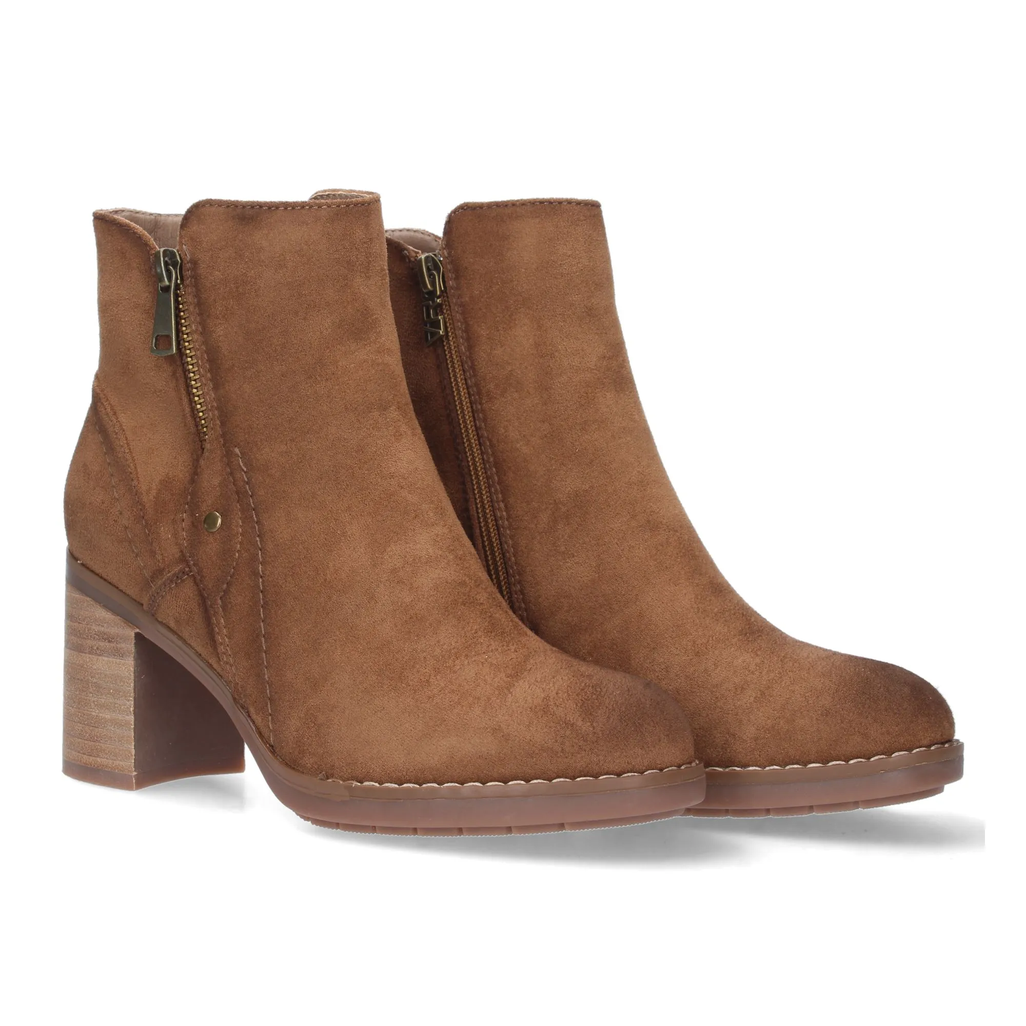 BOTINES COLOR CUERO DE TACóN MEDIO CREMALLERA MUJER VR3507