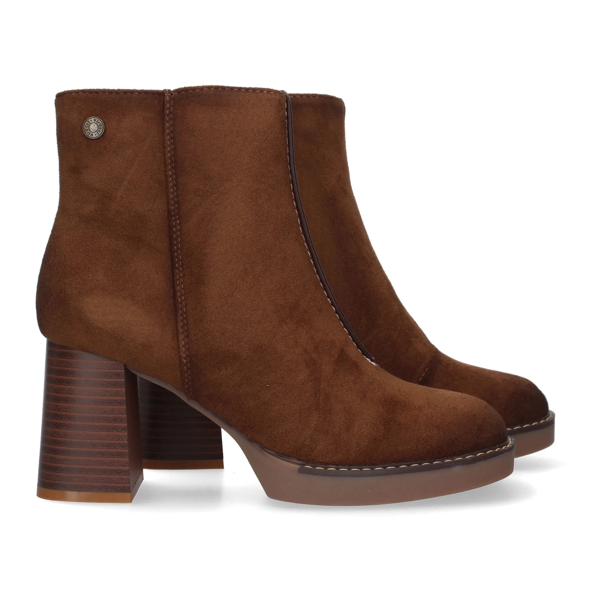 BOTINES DE TACóN MEDIO PUNTA REDONDA MUJER COLOR CUERO VR3559