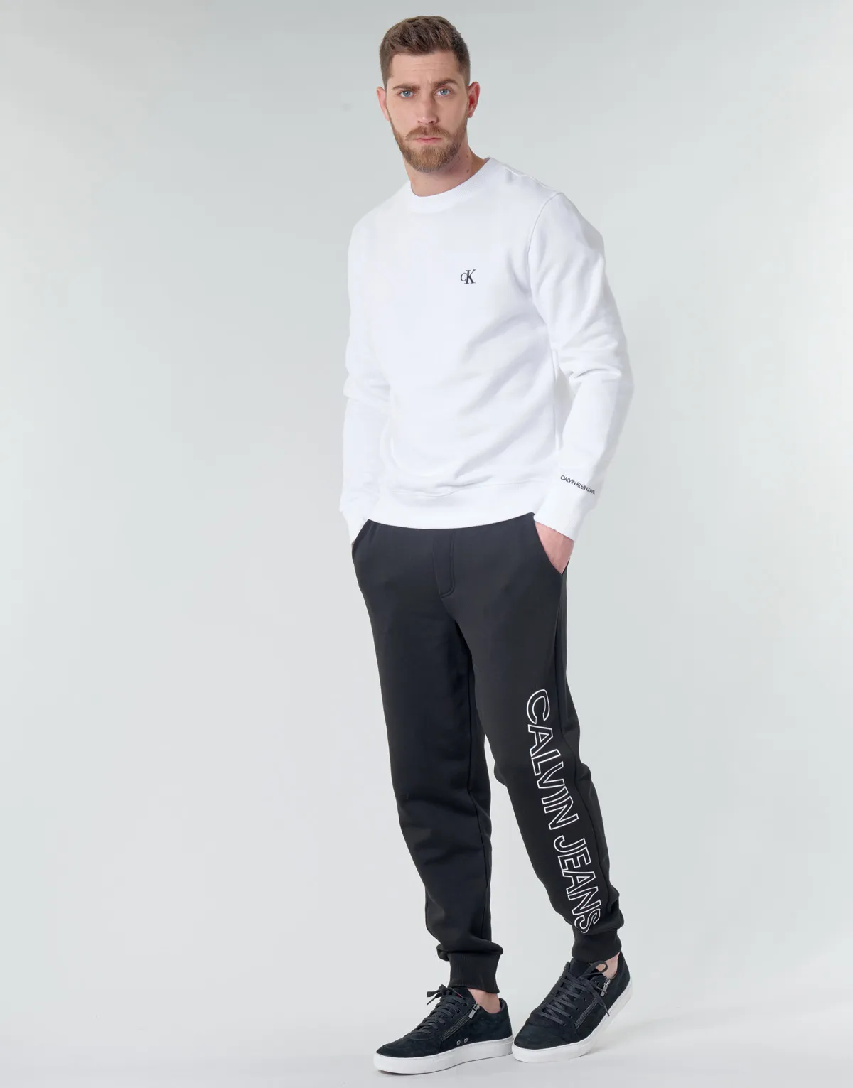 CK ESSENTIAL REG CN