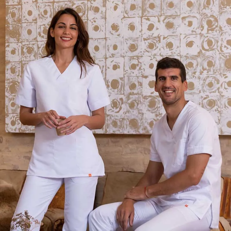 CONJUNTO PIJAMA SANITARIO BLANCO OSLO  ROGER