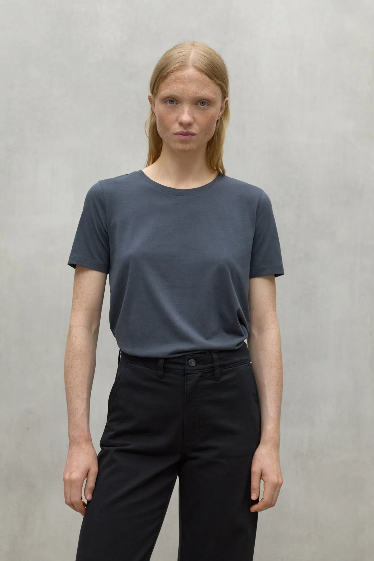 DARK GREY LAKE TSHIRT