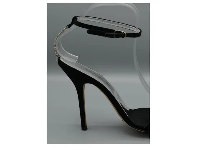 Dolce & Gabbana Tacones Negros de Raso con Pedrería 