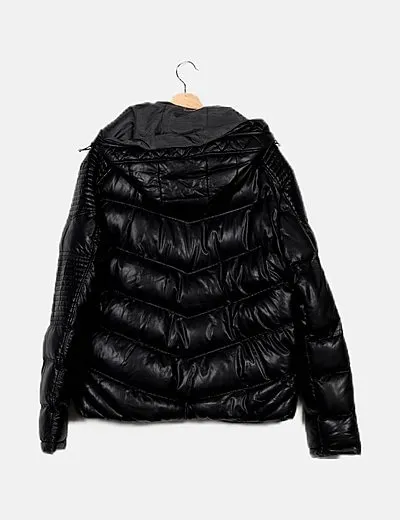 Koroshi Chaqueta negra acolchada