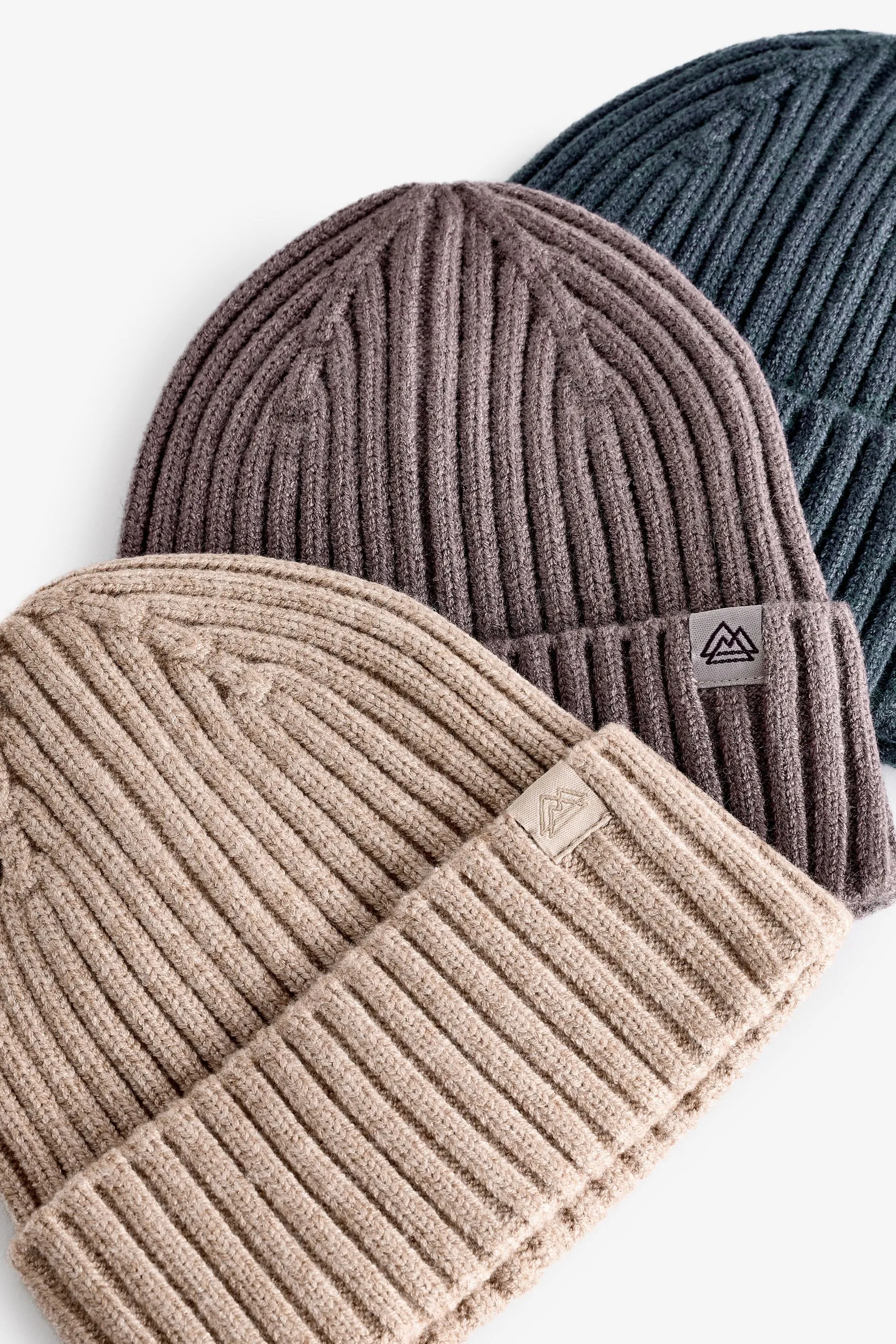 NEUTRO  KNITTED BEANIES 3 PACK (116YRS)