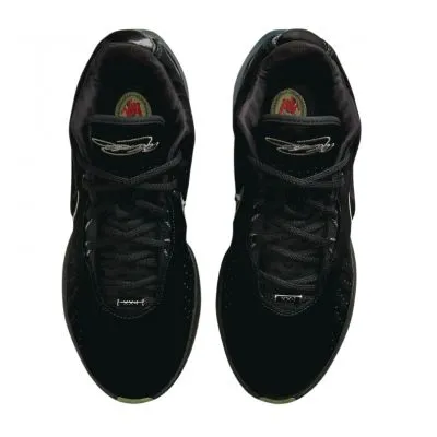 Nike LeBron XXI