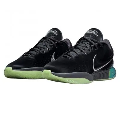 Nike LeBron XXI