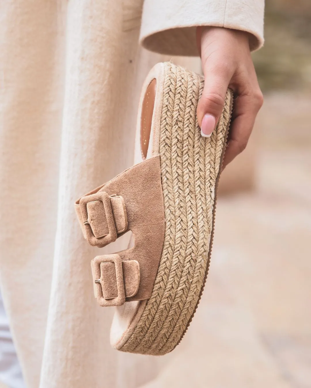 SANDALIA MUJER MULE PLATAFORMA CAMEL  MYRIAM