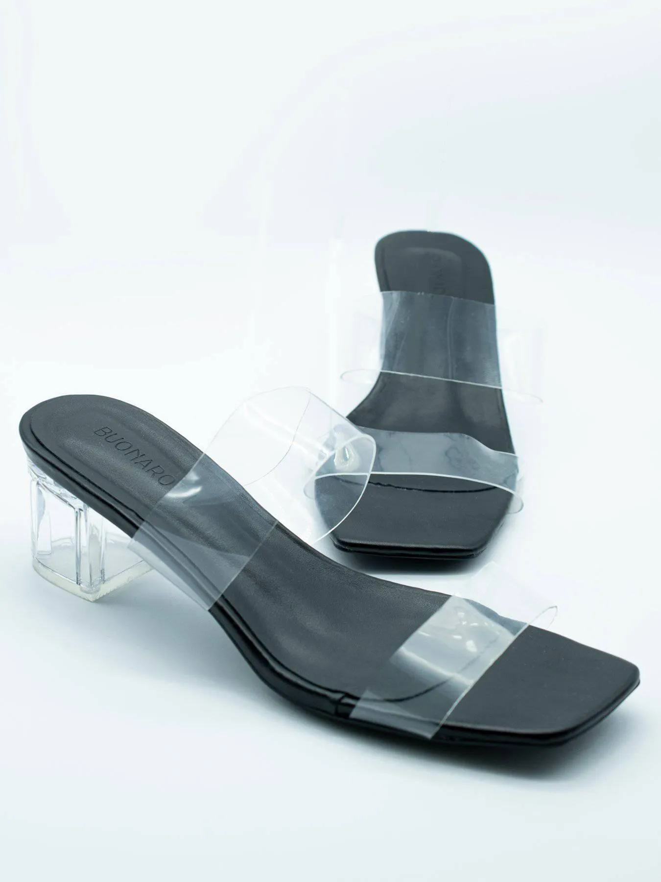 Sandalia Tacón Transparente Negro