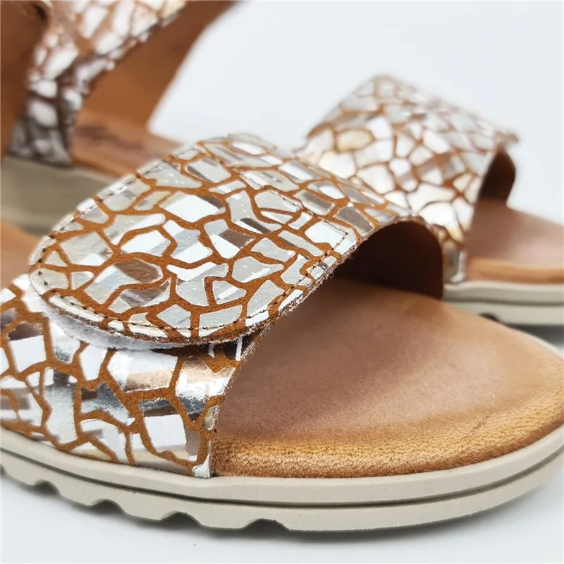 Sandalias Cuña Baja Mujer Piel Plantilla Acolchada Velcro 132 Cuero, de Amelie