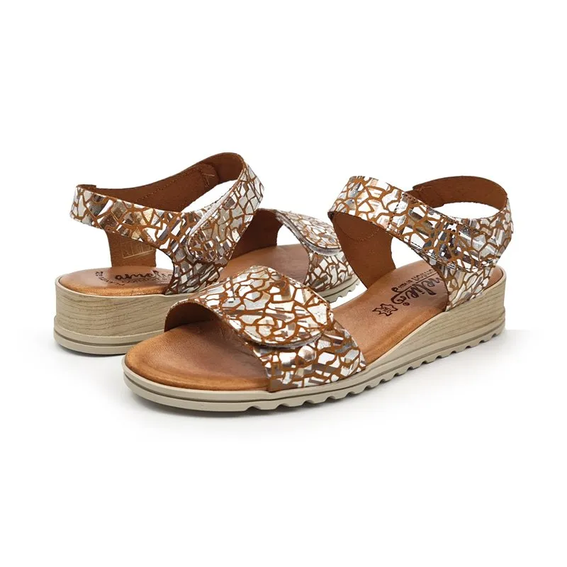 Sandalias Cuña Baja Mujer Piel Plantilla Acolchada Velcro 132 Cuero, de Amelie