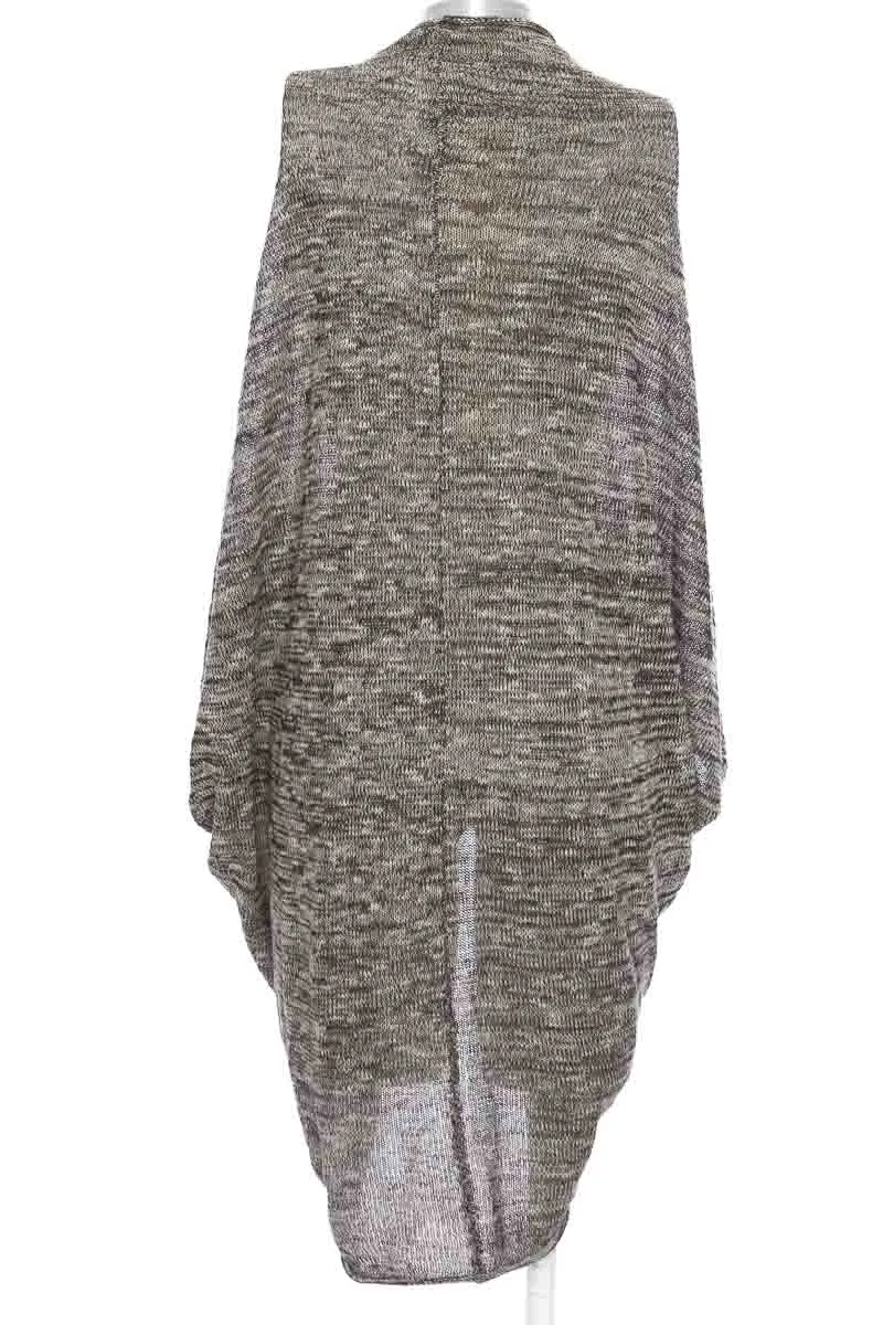 SWEATER COLOR GRIS  FOREVER 21