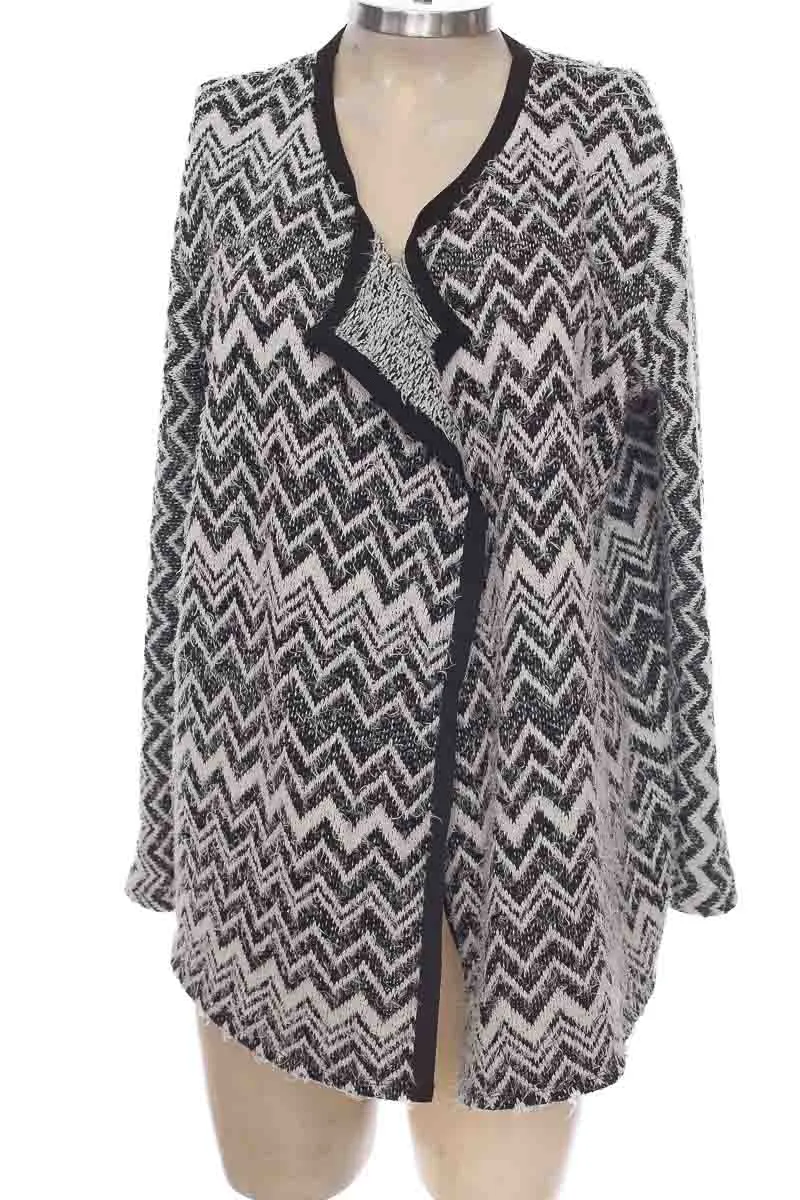 SWEATER COLOR NEGRO  NAF NAF