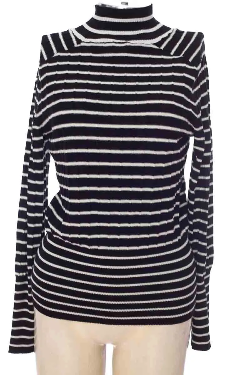 SWEATER COLOR NEGRO  STUDIO F
