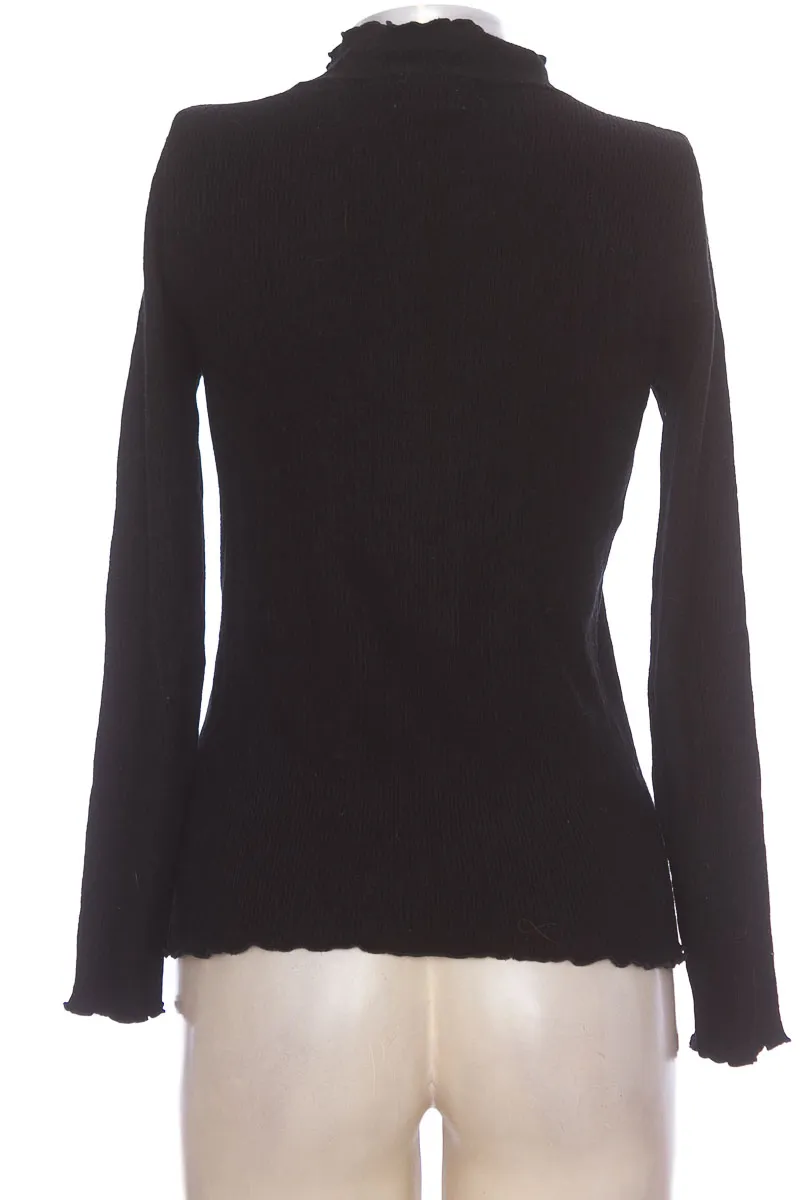 SWEATER COLOR NEGRO  UNIVERSITY CLUB