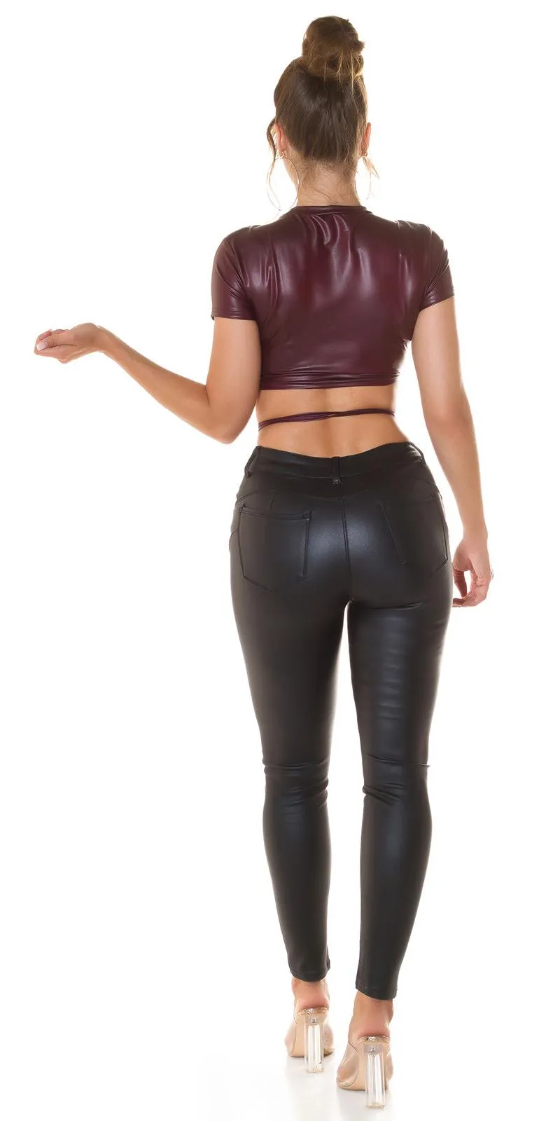 Top crop manga larga burdeos