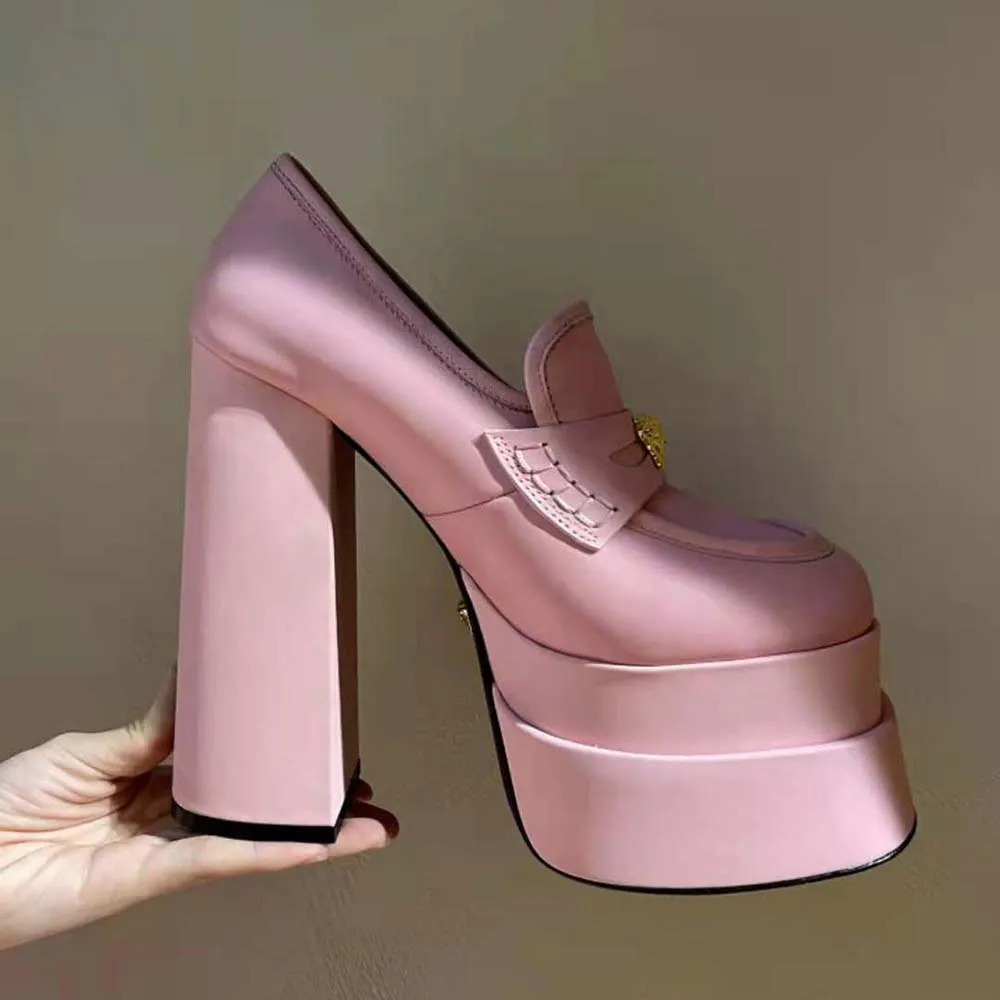 VERSACE MOCASINES CON PLATAFORMA INTRICO Y TACóN DE 15 CM DE ALTURAROSA