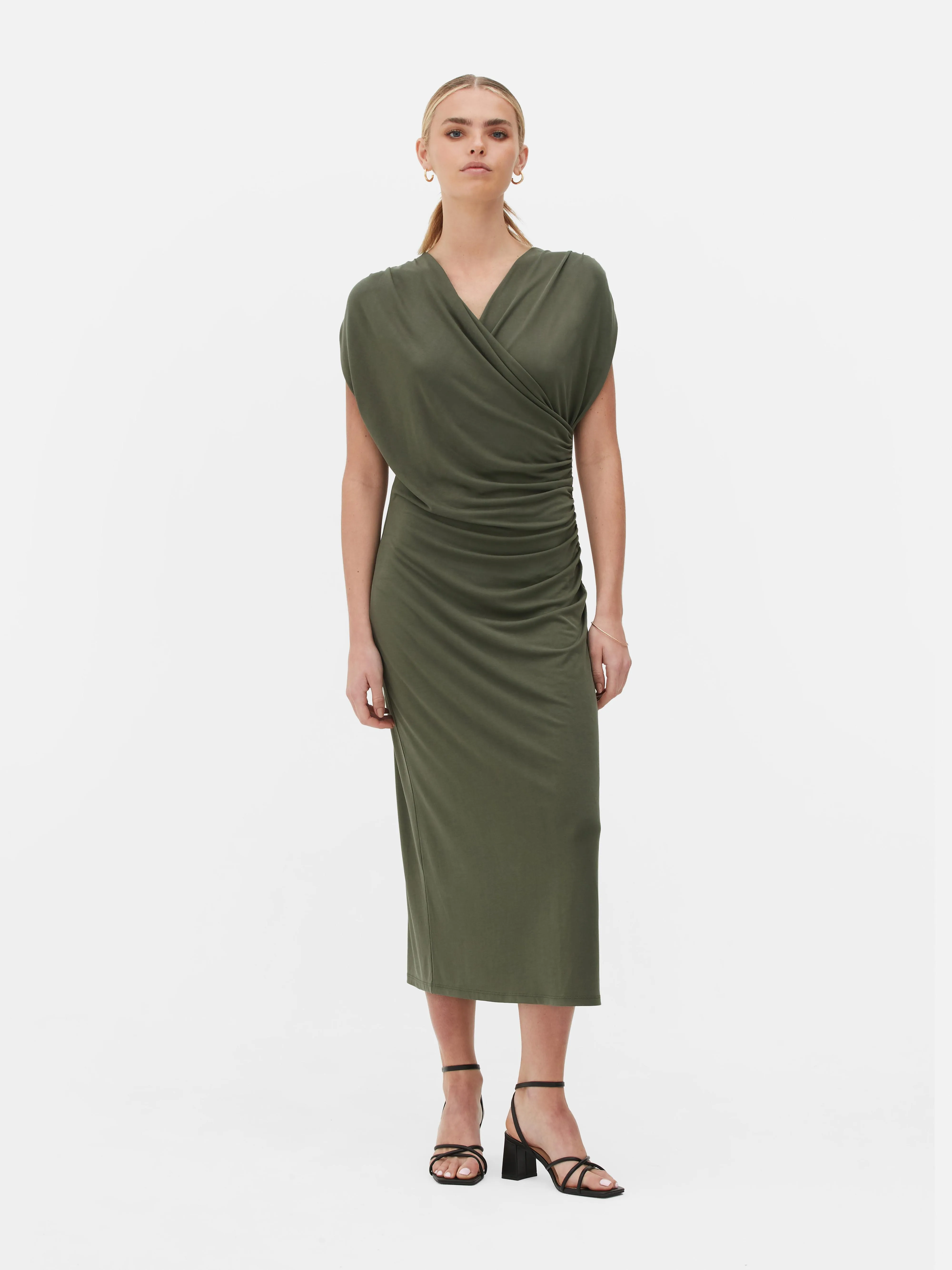 Vestido de punto drapeado de The Edit