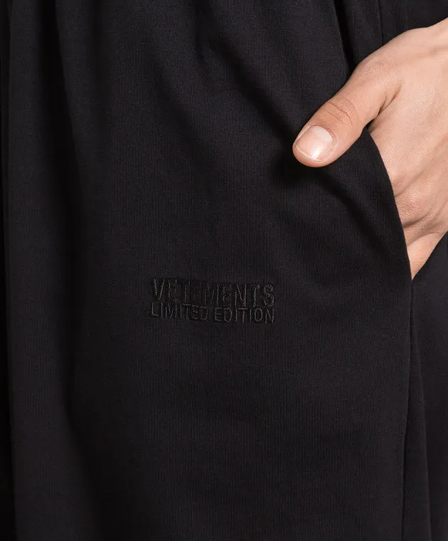 Vetements Black pants with logo