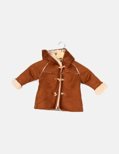 Zara Abrigo marrón borrego interior