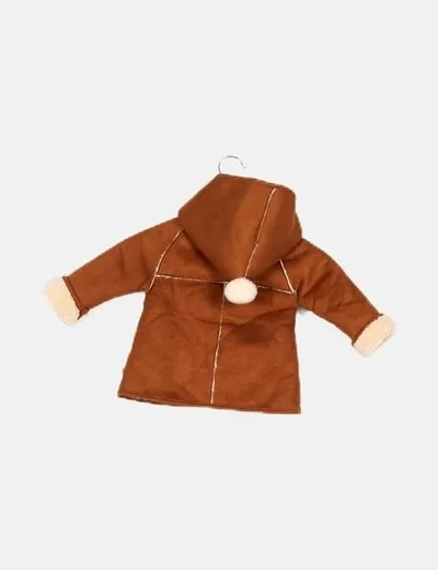 Zara Abrigo marrón borrego interior