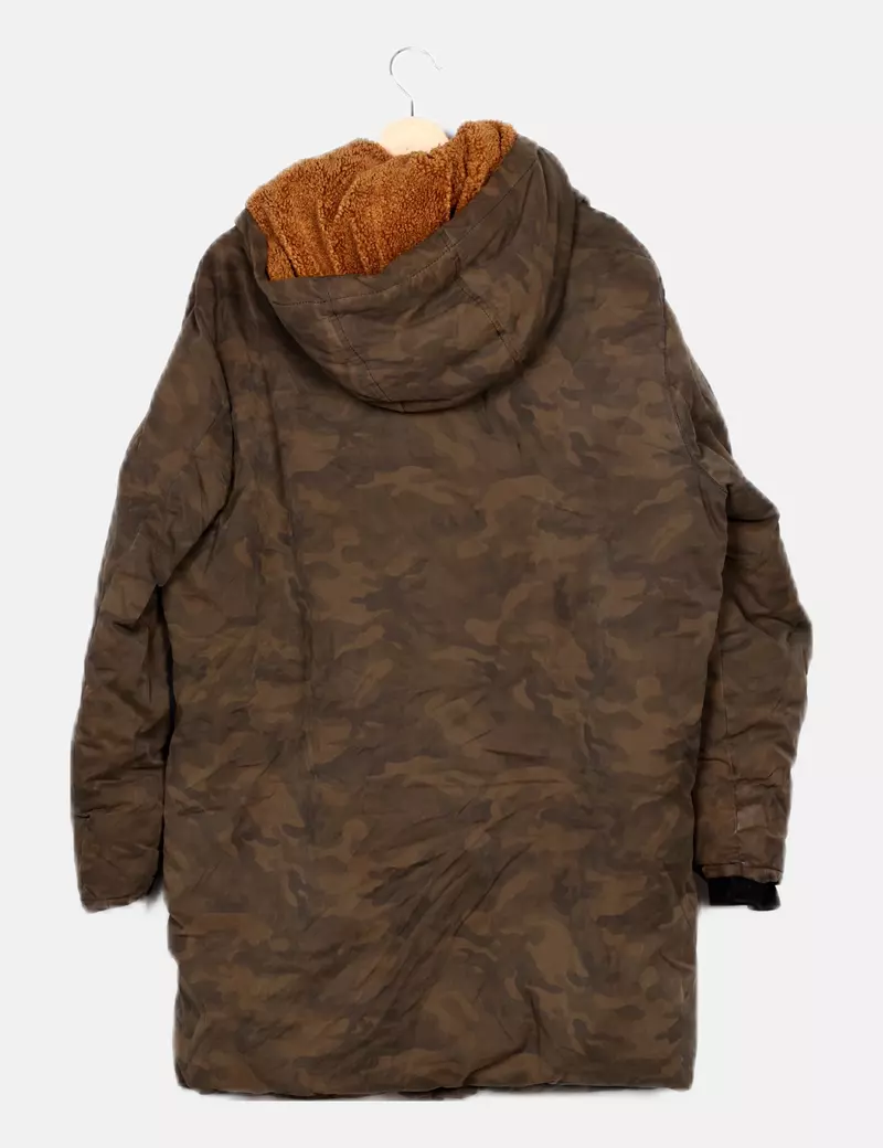 Zara Abrigo verde print camuflaje